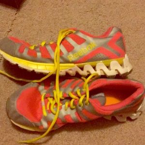 Women’s Reebok ZigTech Size 9